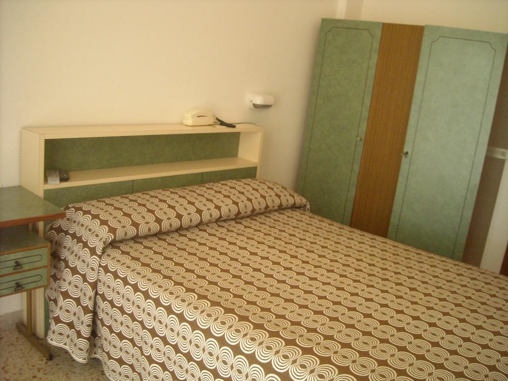 Albergo Da Siro Misano Adriatico Pokoj fotografie